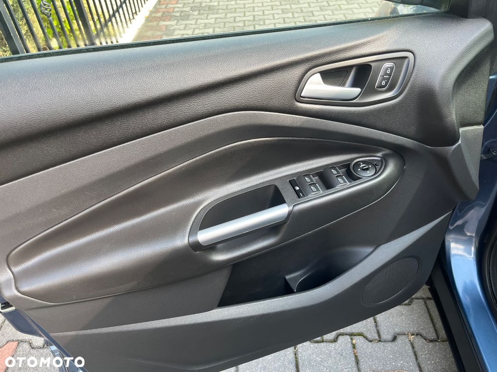 Ford Kuga 1.5 EcoBoost 2x4 Cool & Connect - 12