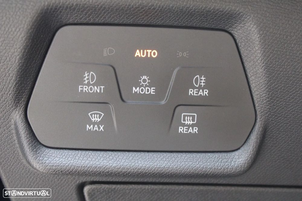 SEAT Leon ST 1.0 eTSI OPF DSG Style - 18