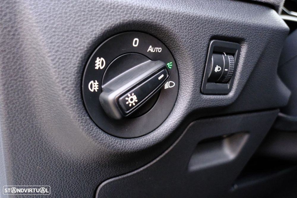 Skoda Kamiq 1.0 TSI Ambition DSG - 28