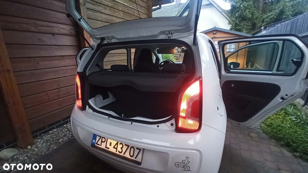 Volkswagen up! 1.0 move - 16