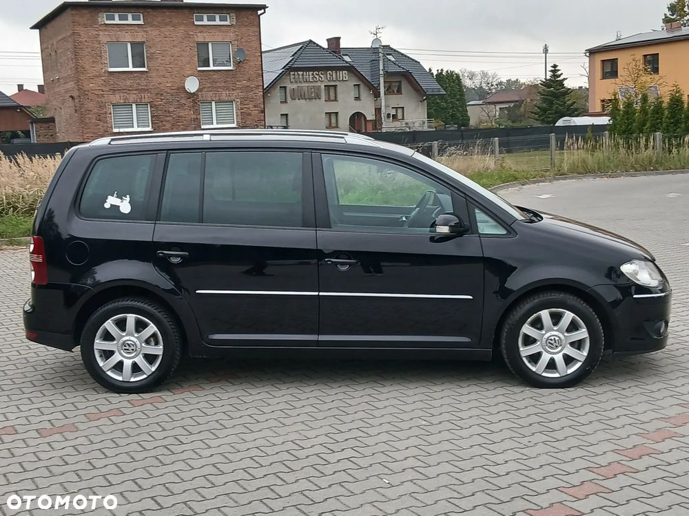 Volkswagen Touran 2007 photo 4