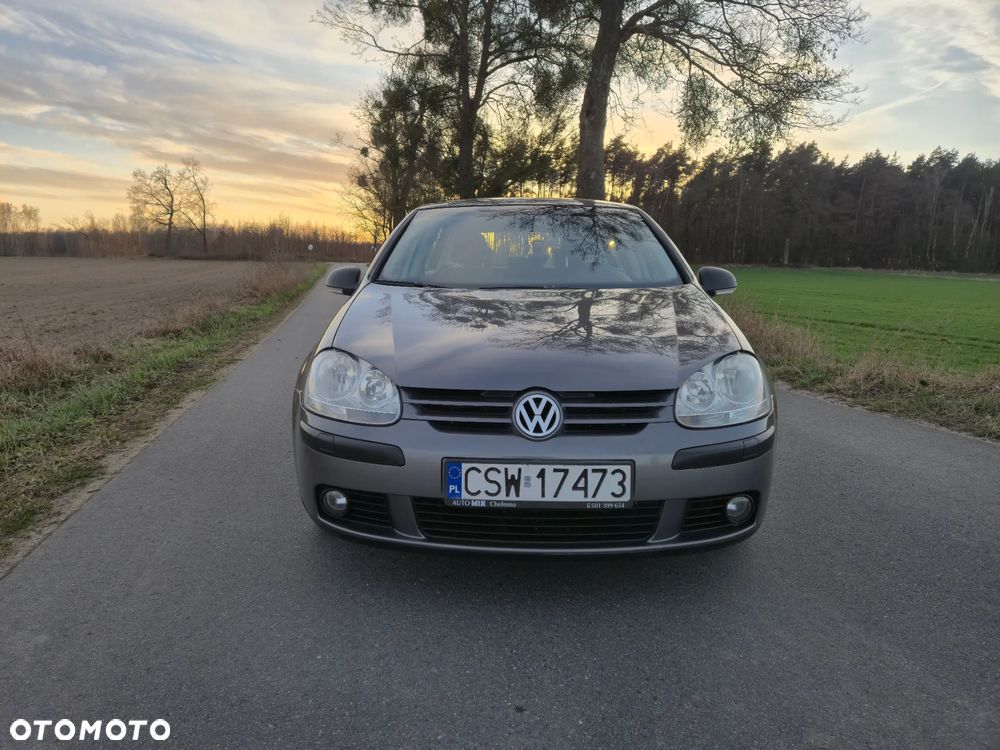 Volkswagen Golf - 10