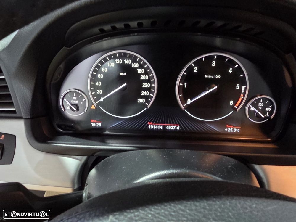 BMW 525 d Line Luxury Auto - 11