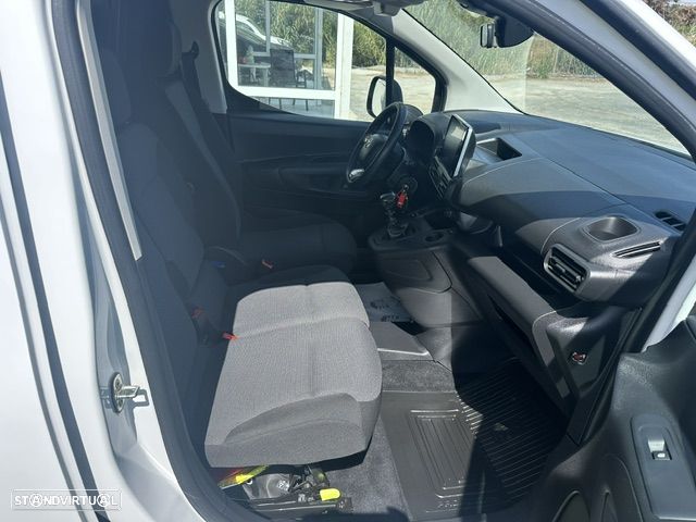 Toyota PROACE CITY 3 LUG. C/ECRÃN CX.6V. - 16