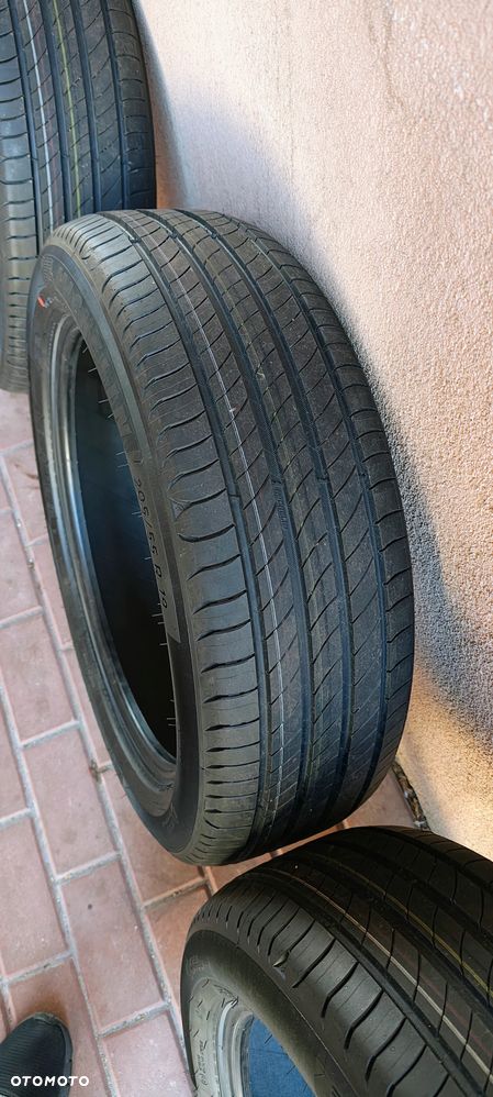 Michelin e.Primacy 205/55/R19 97H (2025) - 4