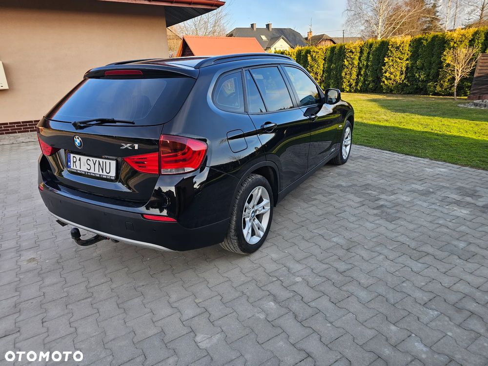 BMW X1 xDrive18d xLine - 9