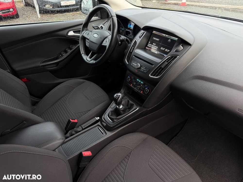 Ford Focus 1.5 TDCi Titanium - 12