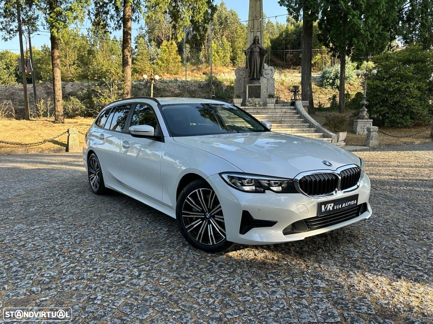 BMW 330 e Touring Corporate Edition Auto - 4