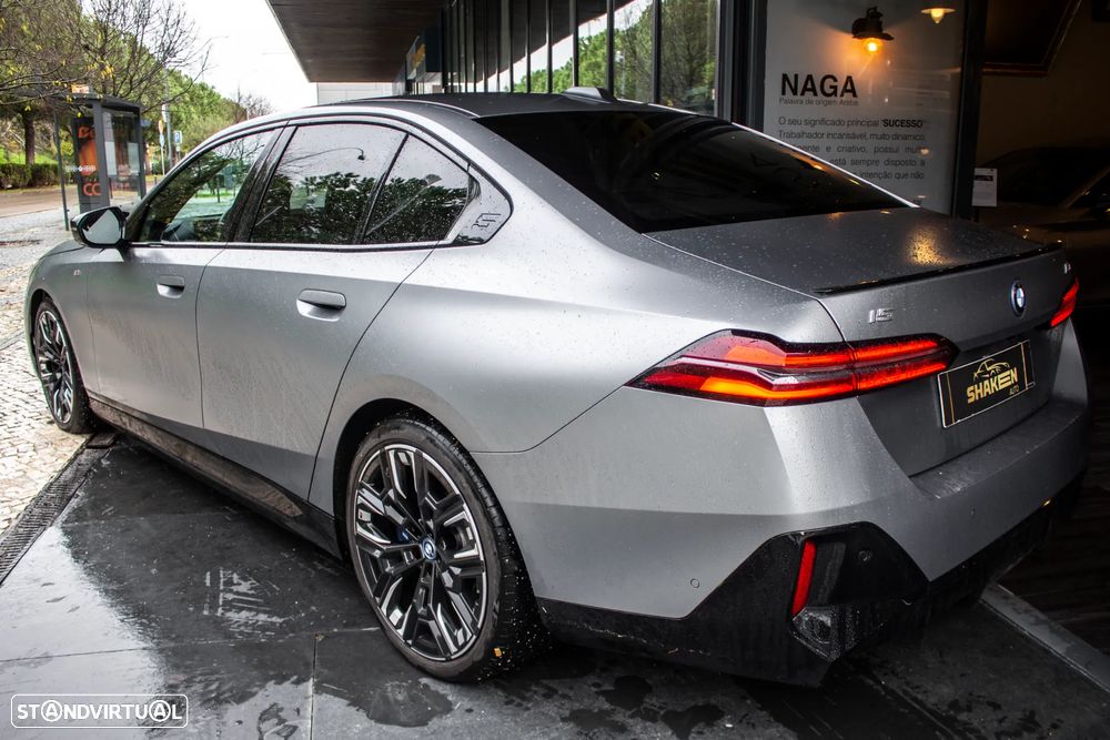 BMW i5 M60 xDrive Pack Desportivo M Pro - 3