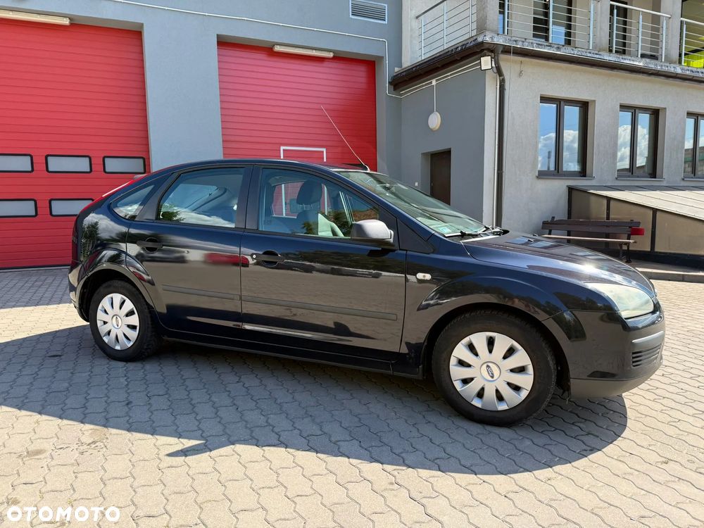 Ford Focus 1.4 Ambiente - 1
