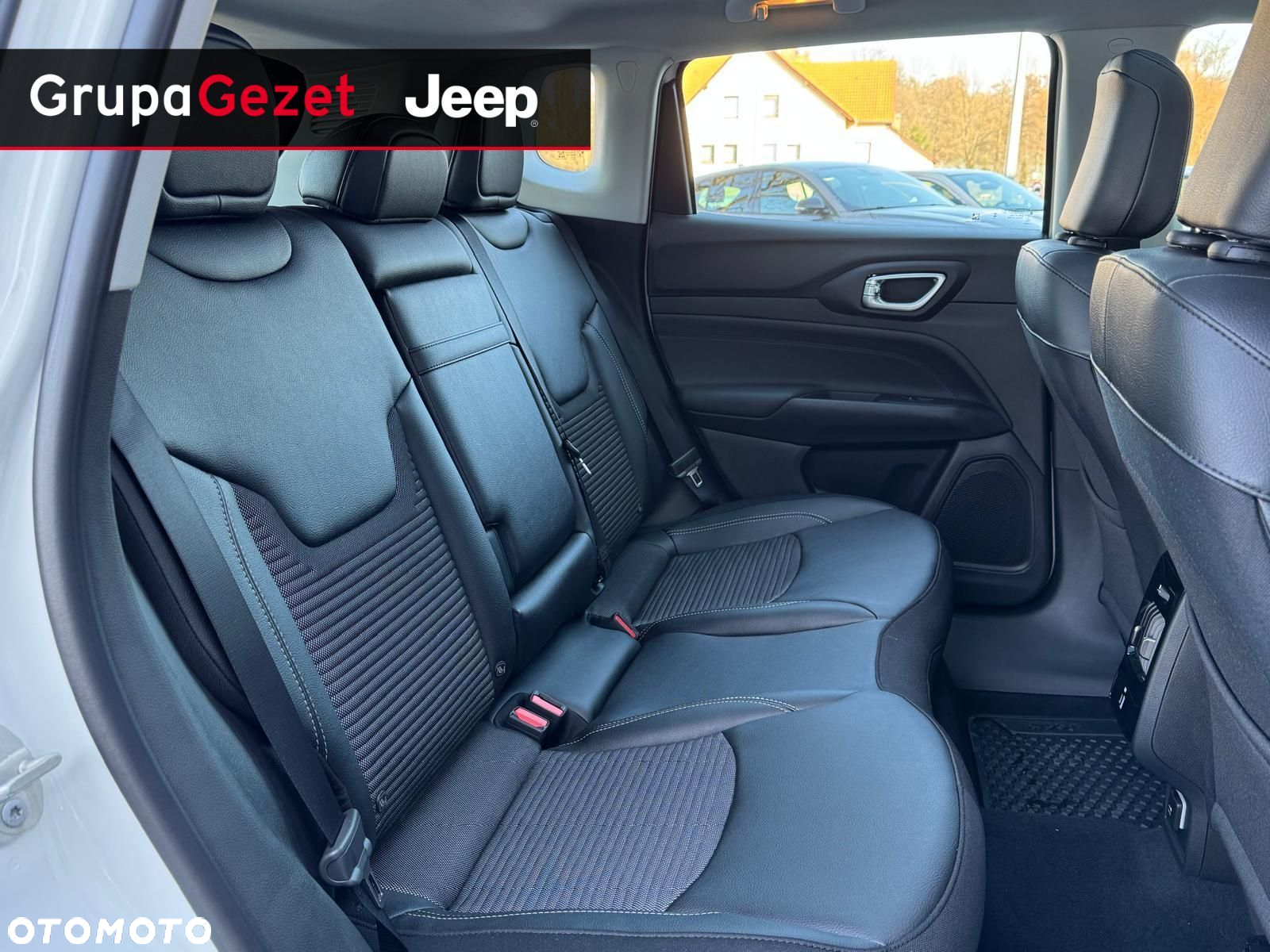 Jeep Compass - 15