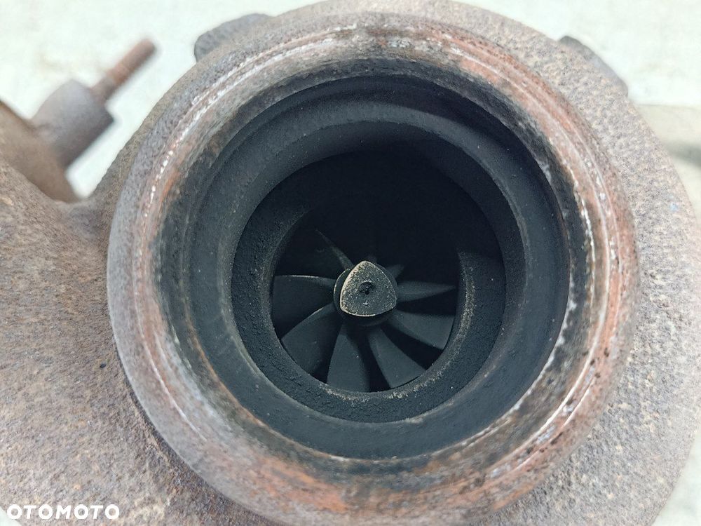 TURBINA Z KOLEKTOREM VW PASSAT B6 038253014F GT1646V  GARRETT 1.9 TDI - 13
