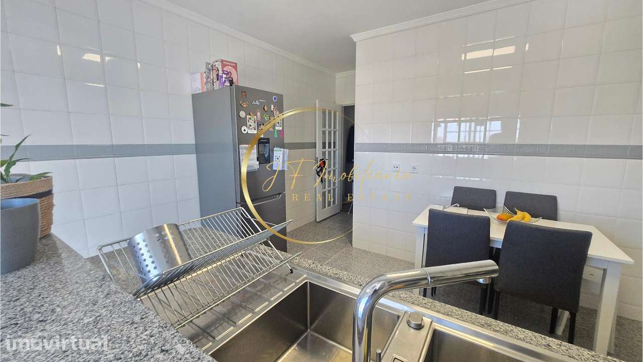 Apartamento T2 em Azurva com garagem - Grande imagem: 5/28