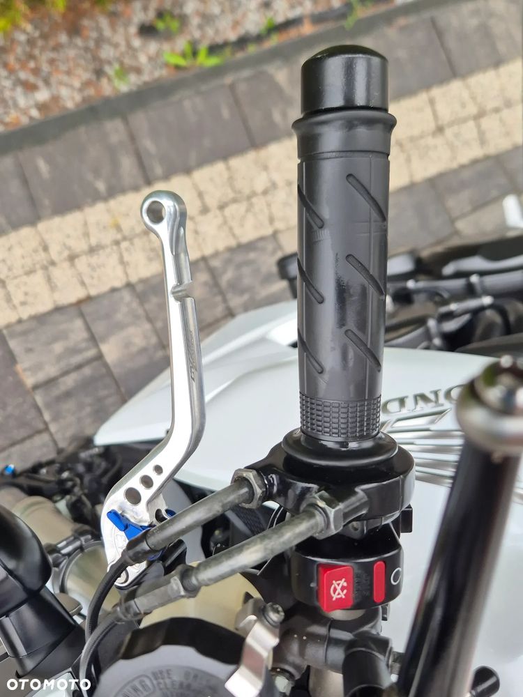 Honda CB - 26