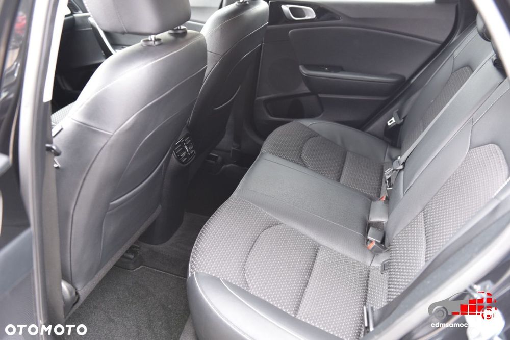 Kia XCeed - 18