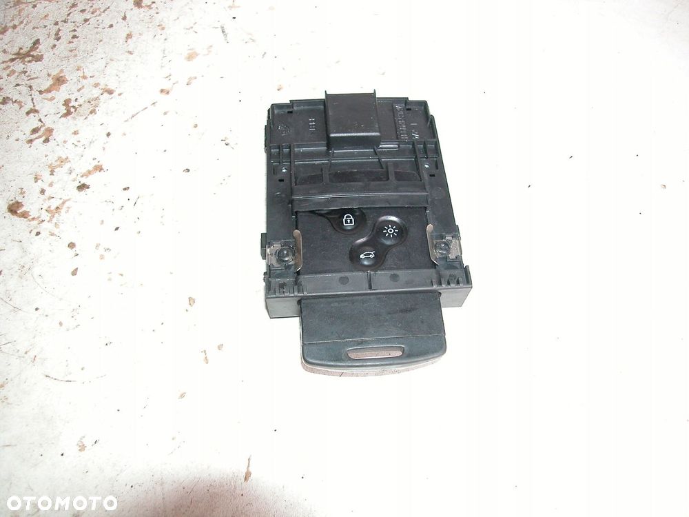 MEGANE SCENIC III CZYTNIK KART KARTY A2C53185186 - 2