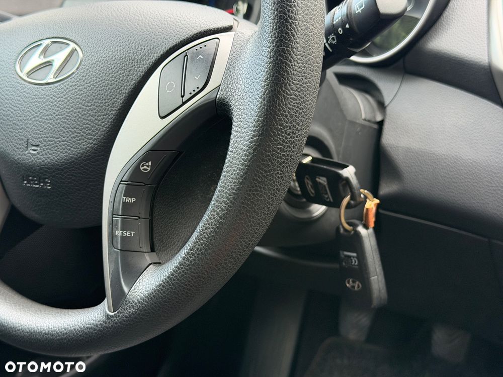Hyundai i30 blue 1.4 Classic Navigation - 26