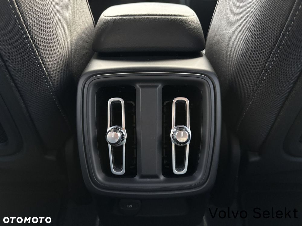 Volvo XC 40 - 22