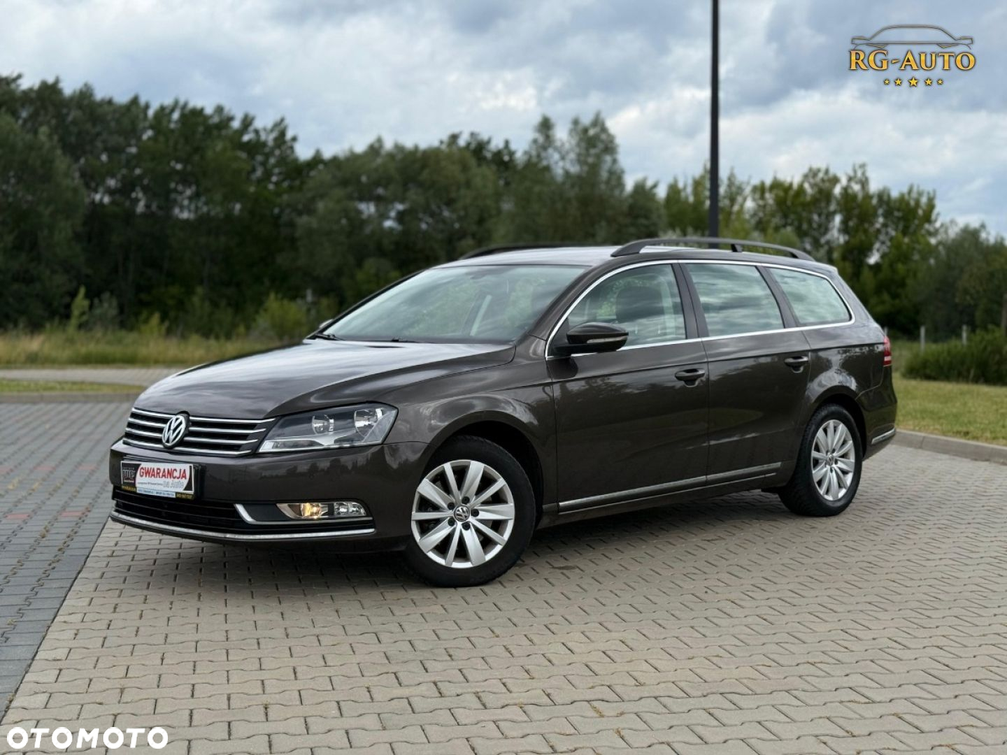 Volkswagen Passat - 17