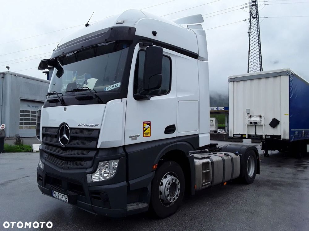 Mercedes-Benz Actros - 1