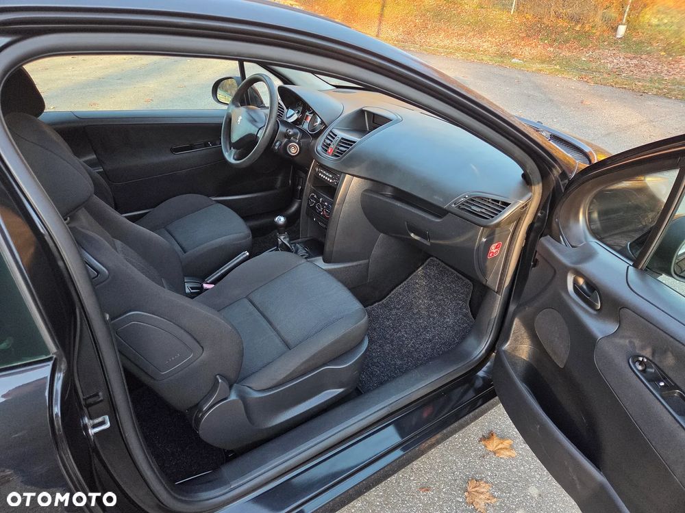 Peugeot 207 1.4 Trendy - 15