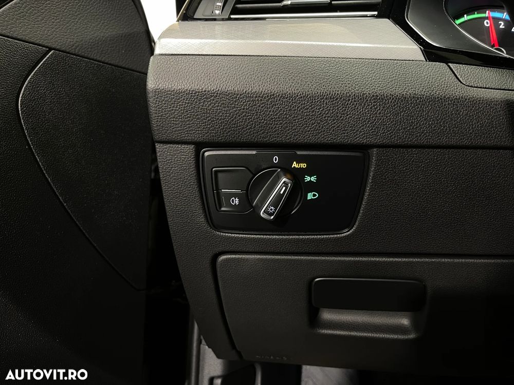 Volkswagen Passat 1.4 TSI DSG GTE - 34