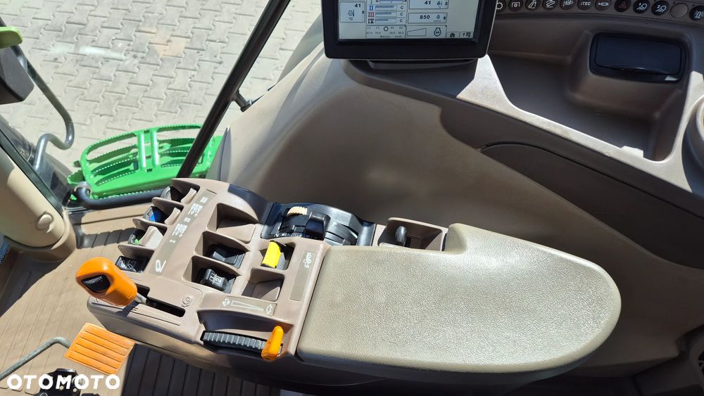 John Deere 6210R 2013R AutoPower - 12