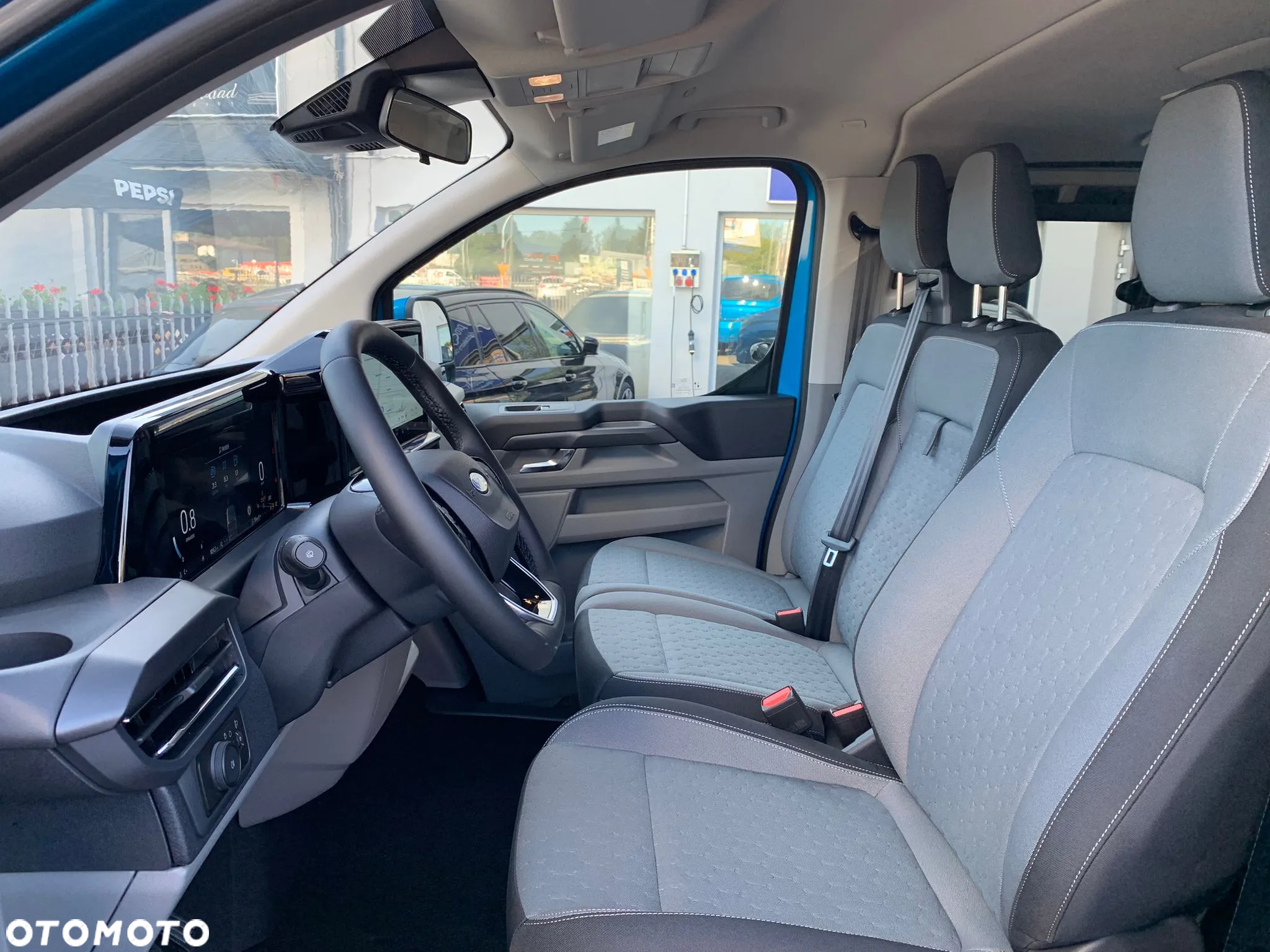 Ford Tourneo Custom 320 L2H1 VA Autm TitaniumX - 11