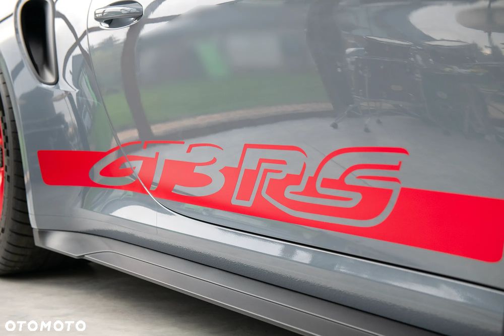 Porsche 911 GT3 RS - 11