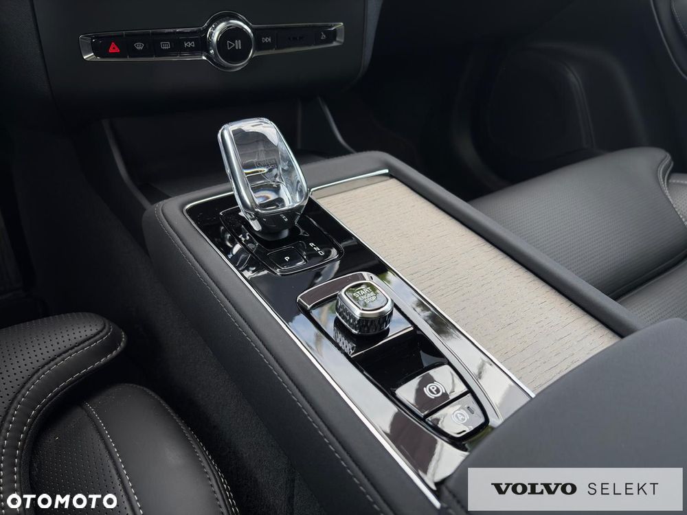 Volvo XC 90 - 38