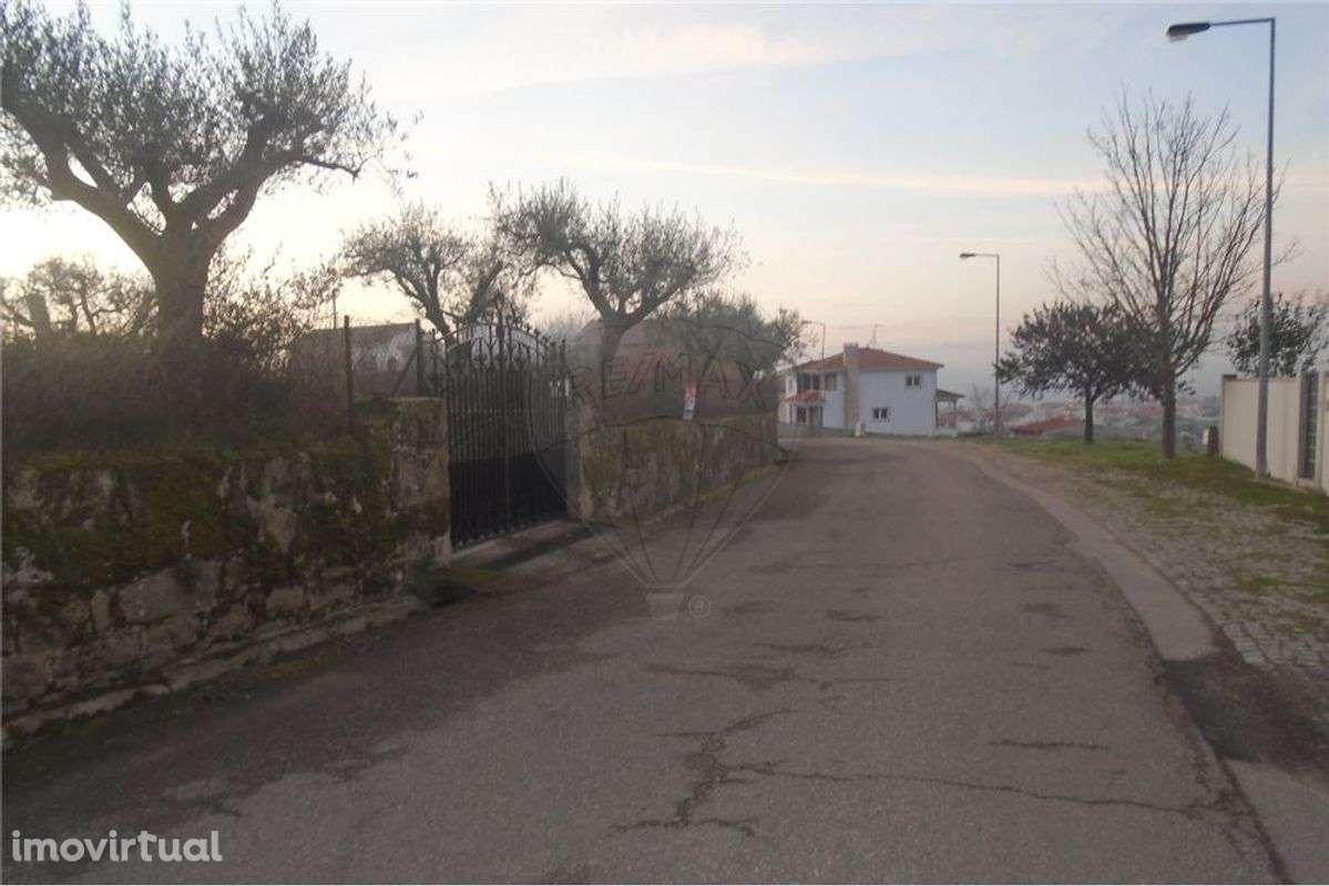 TERRENO PARA CONSTRUÇÃO - Grande imagem: 5/6