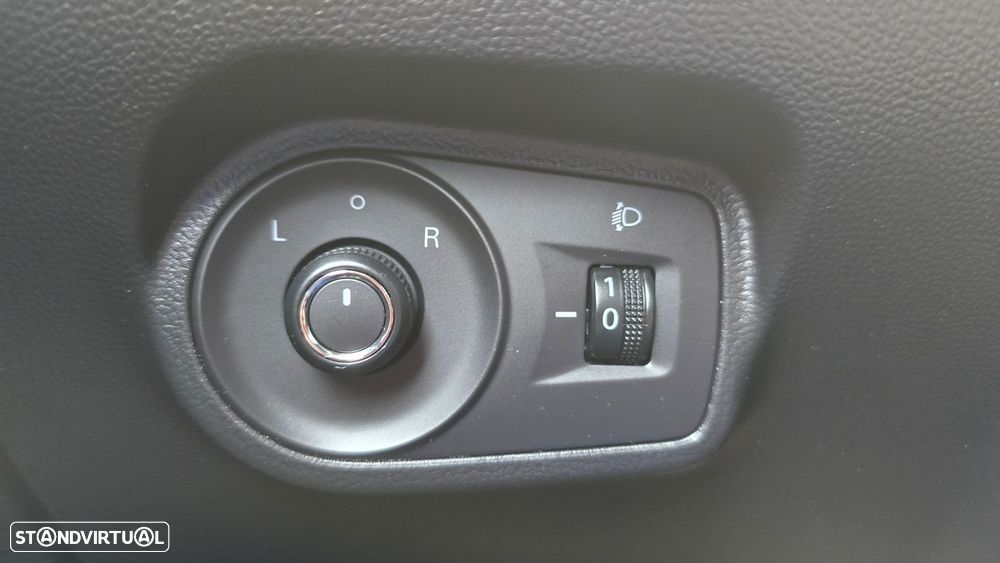 MG MG4 64 kWh Comfort - 11