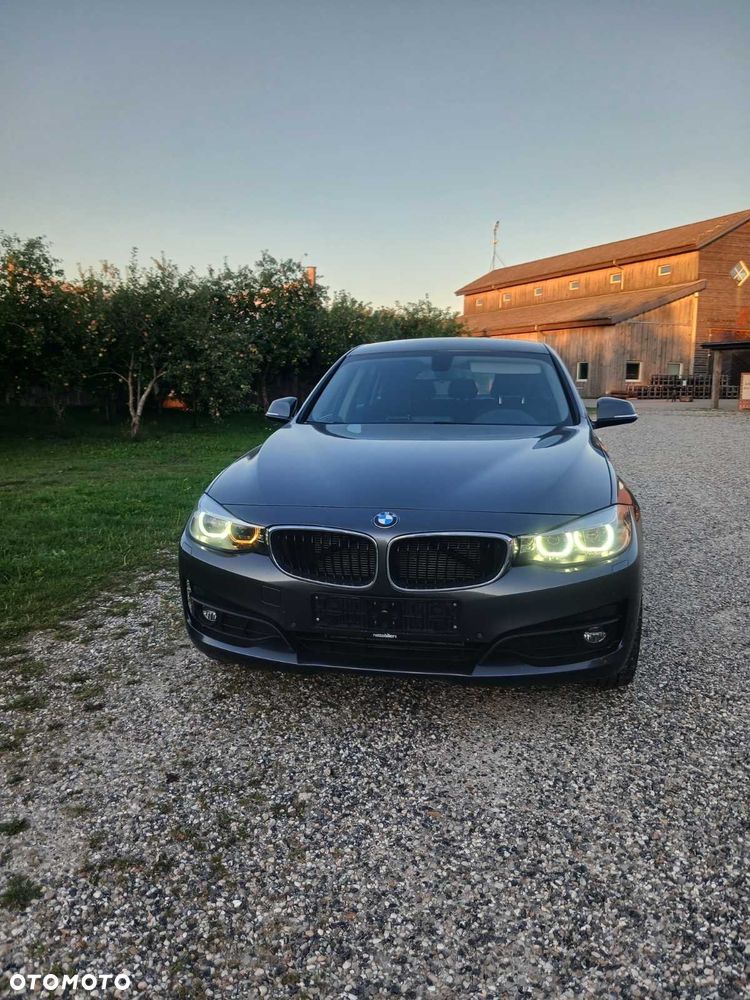 BMW Seria 3 320d Sport Line Shadow - 7