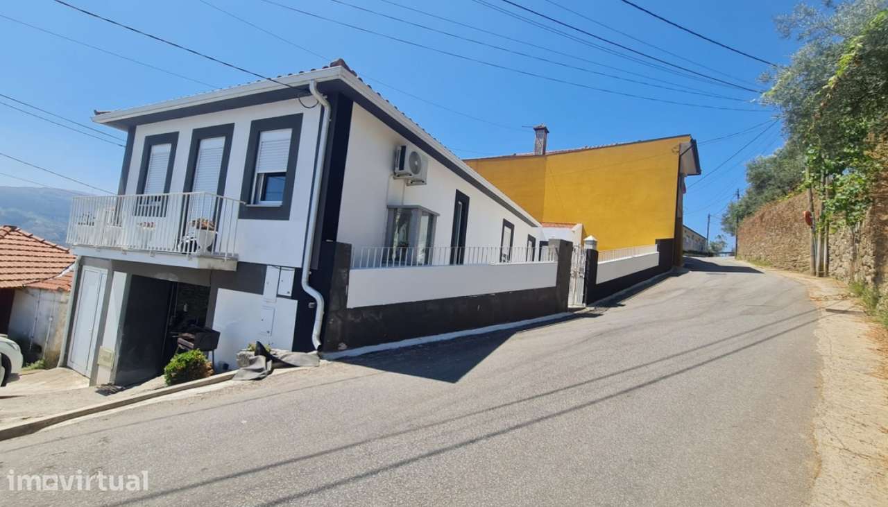 Venda Moradia Geminada V3, Vila Marim, Mesão Frio - Grande imagem: 2/28