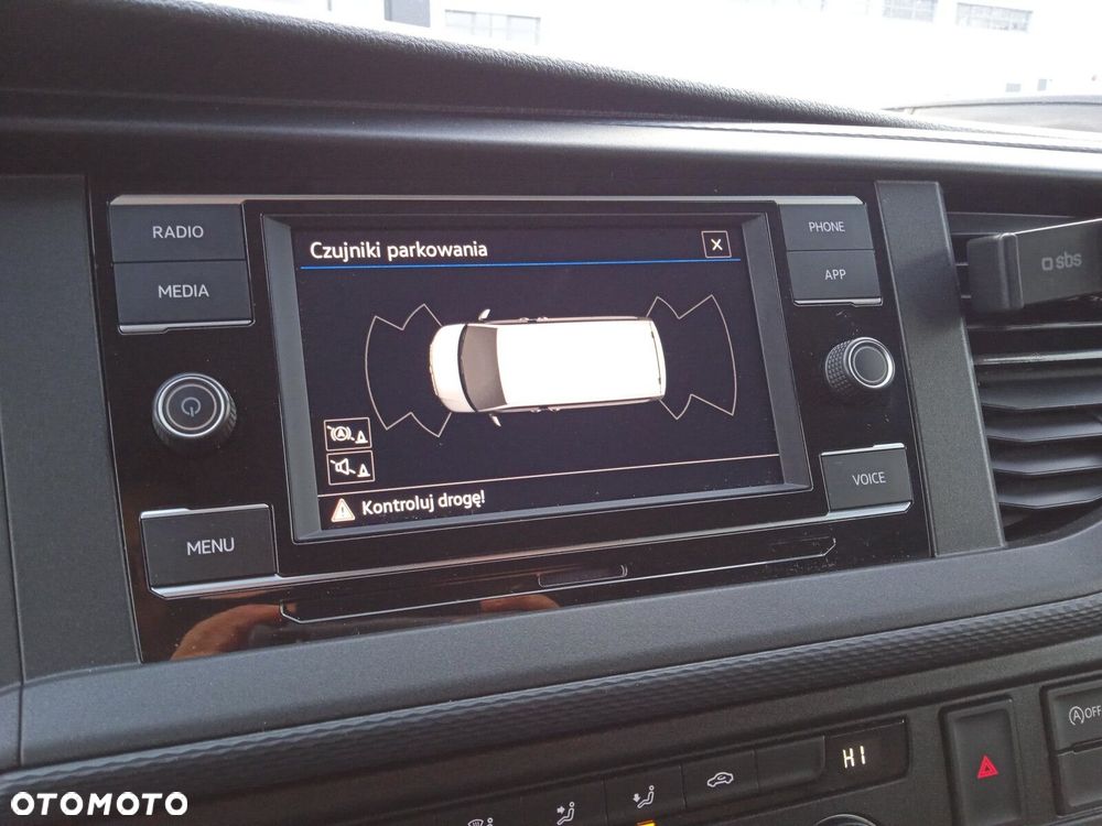 Volkswagen Caravelle 2.0 TDI L2 Trendline DSG - 21