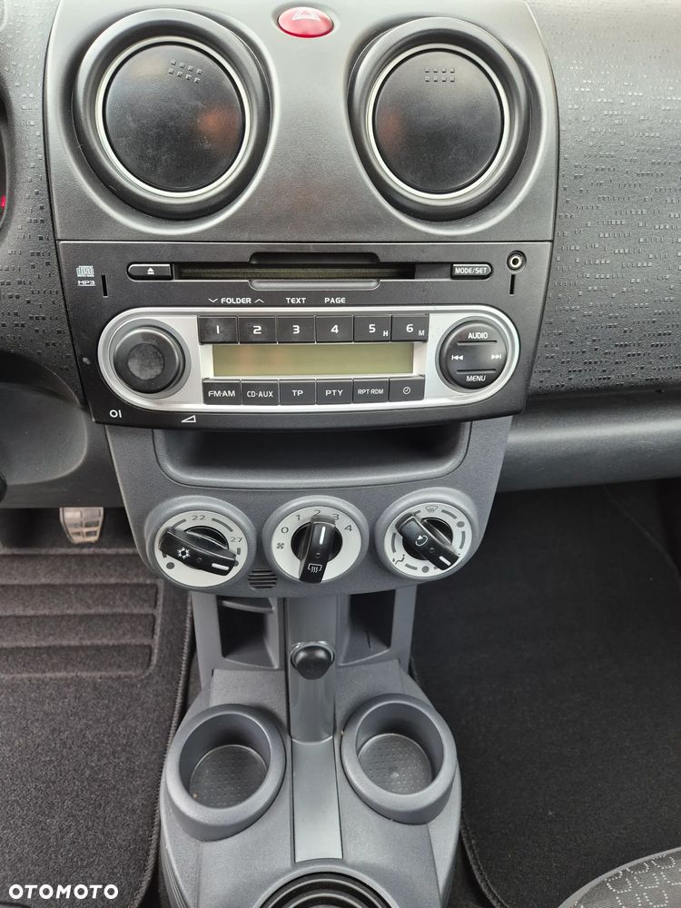 Mitsubishi Colt 1.1 - 16