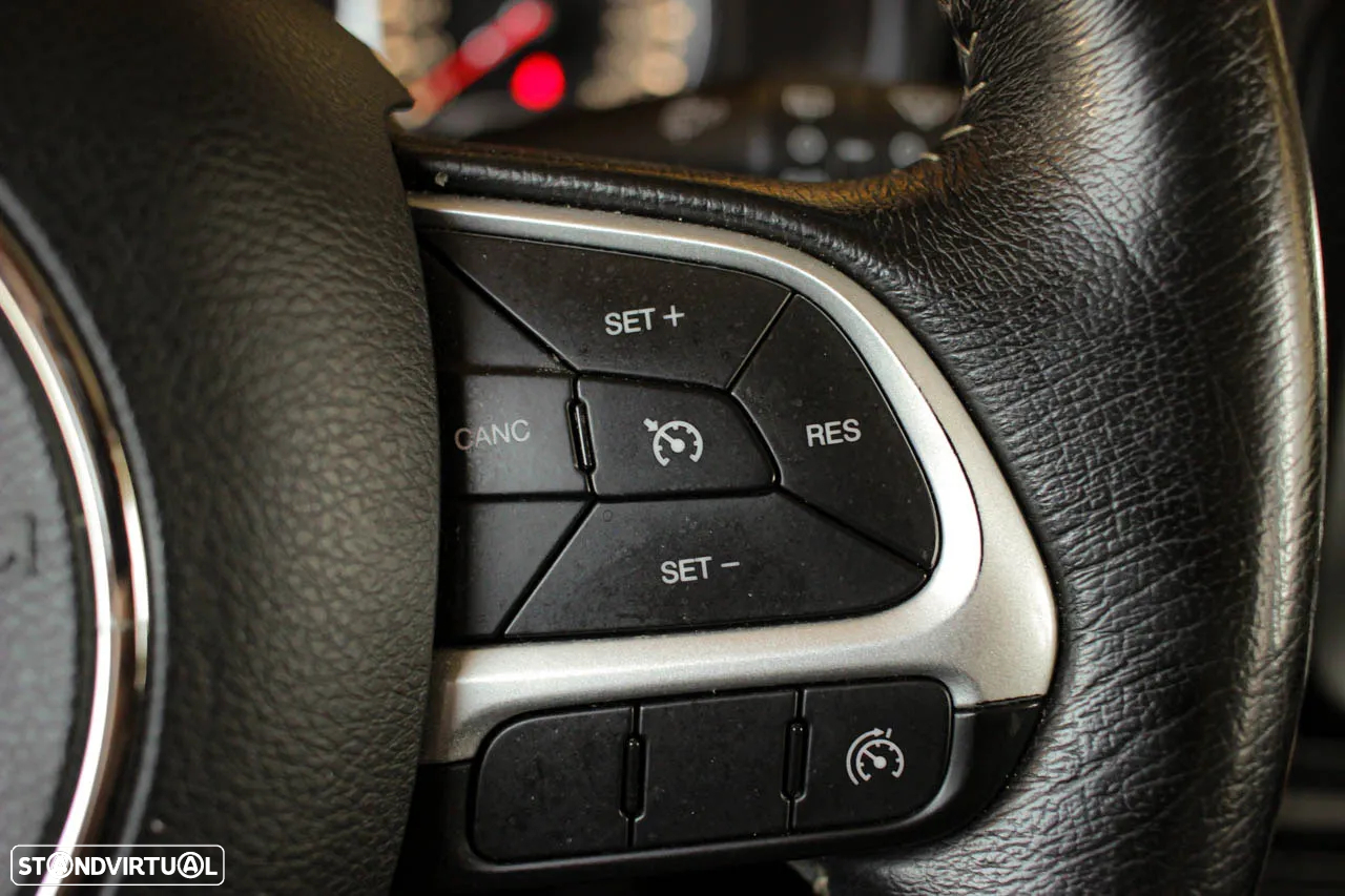 Jeep Renegade 1.6 MJD Limited - 20
