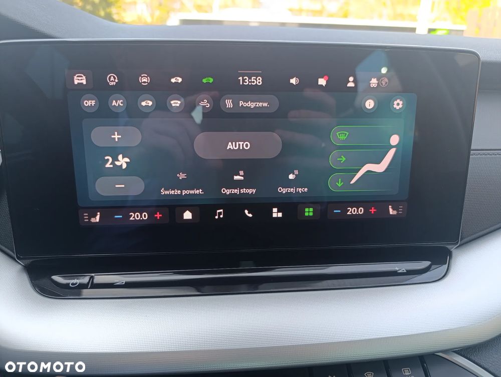 Skoda Octavia 1.5 TSI mHEV Selection DSG - 12