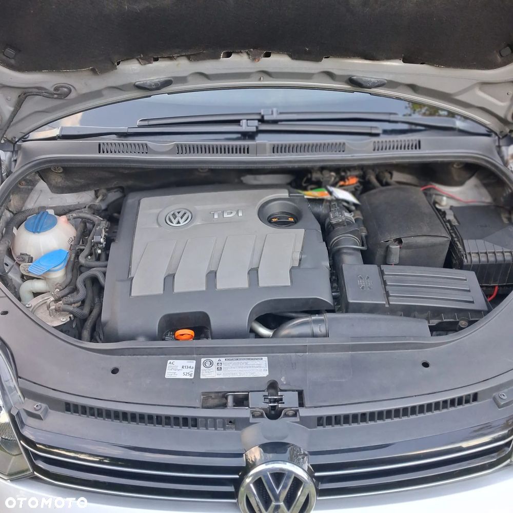 Volkswagen Golf Plus 1.6 TDI Comfortline DSG - 13