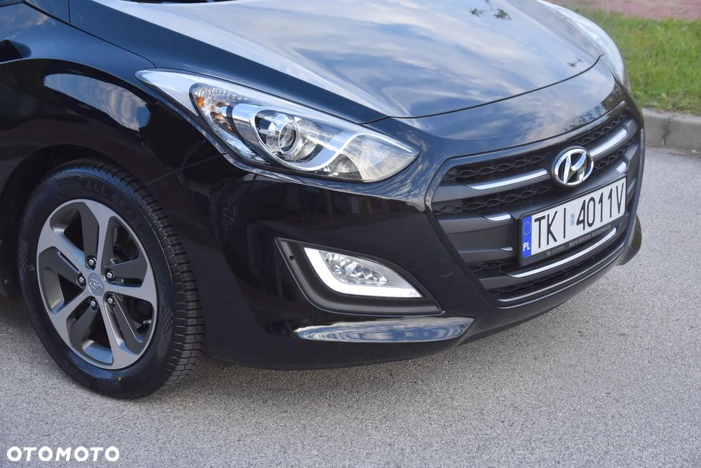 Hyundai i30 blue 1.4 Classic Navigation - 13