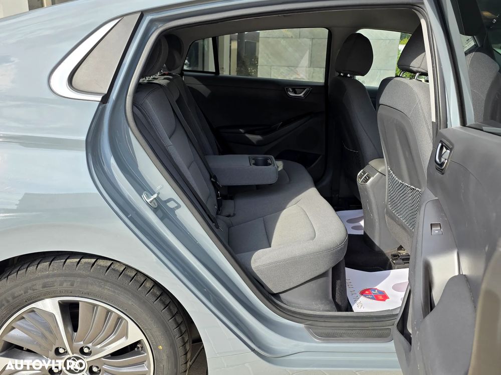 Hyundai IONIQ Plug-in-Hybrid 1.6 GDI Style - 21