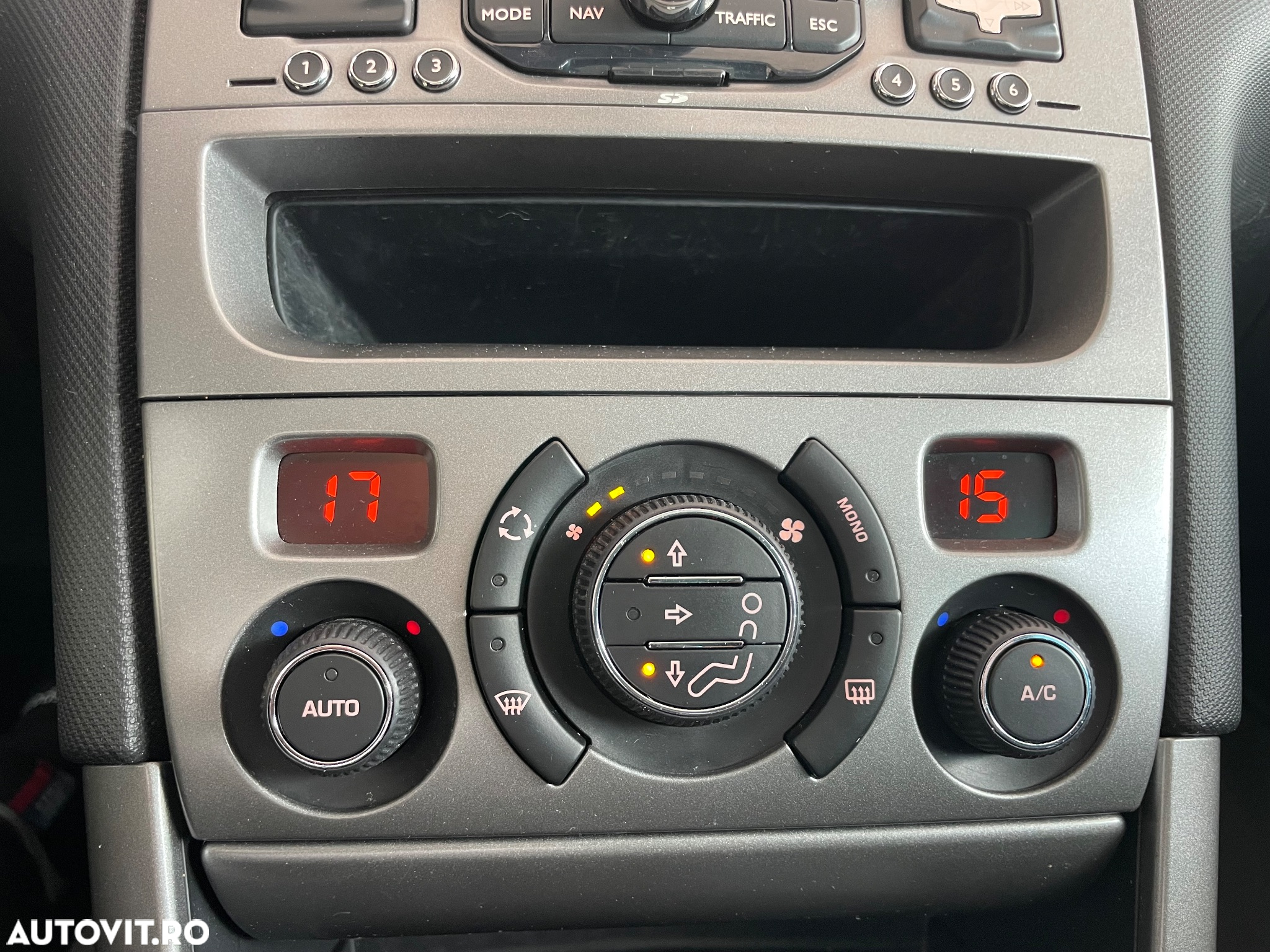 Peugeot 308 SW 120 VTi Premium - 12