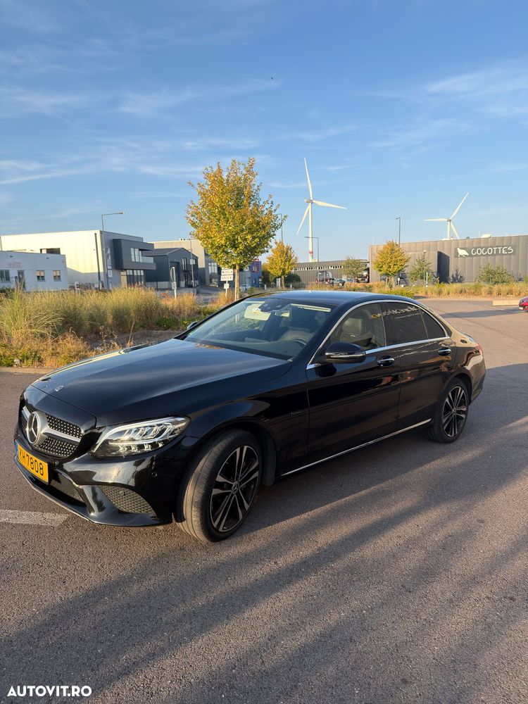 Mercedes-Benz C - 1