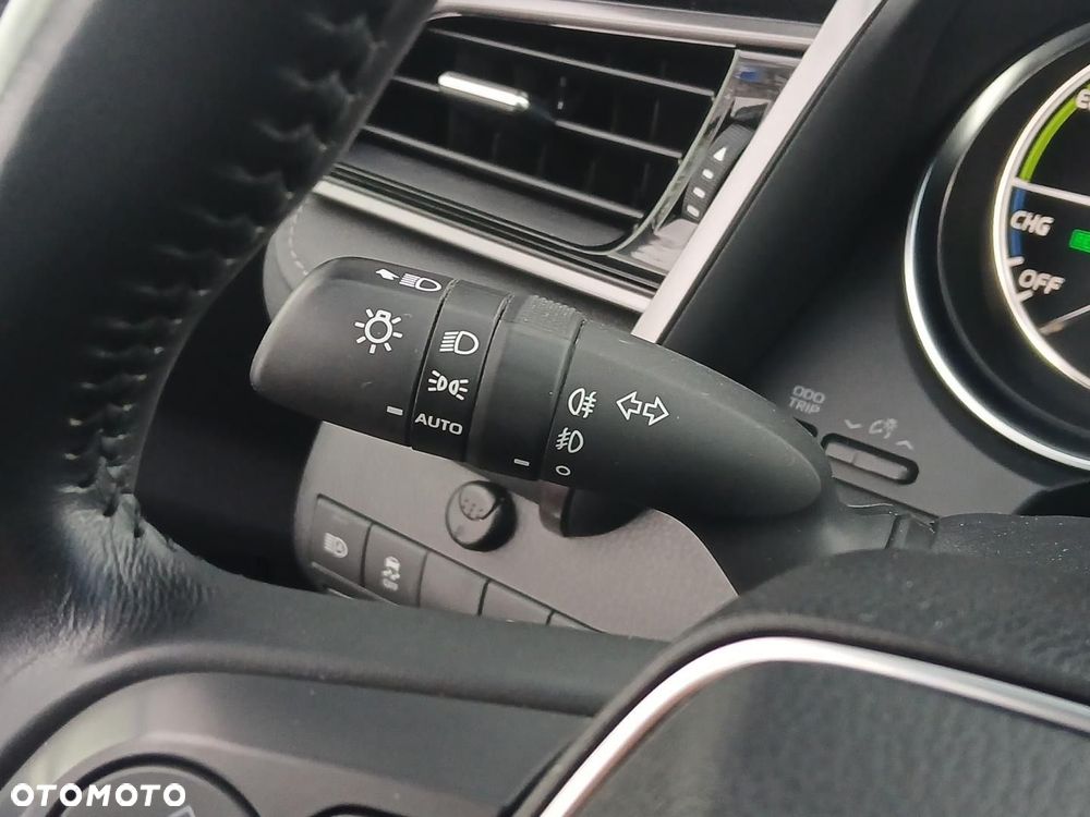 Toyota Camry 2.5 Hybrid Prestige CVT - 24