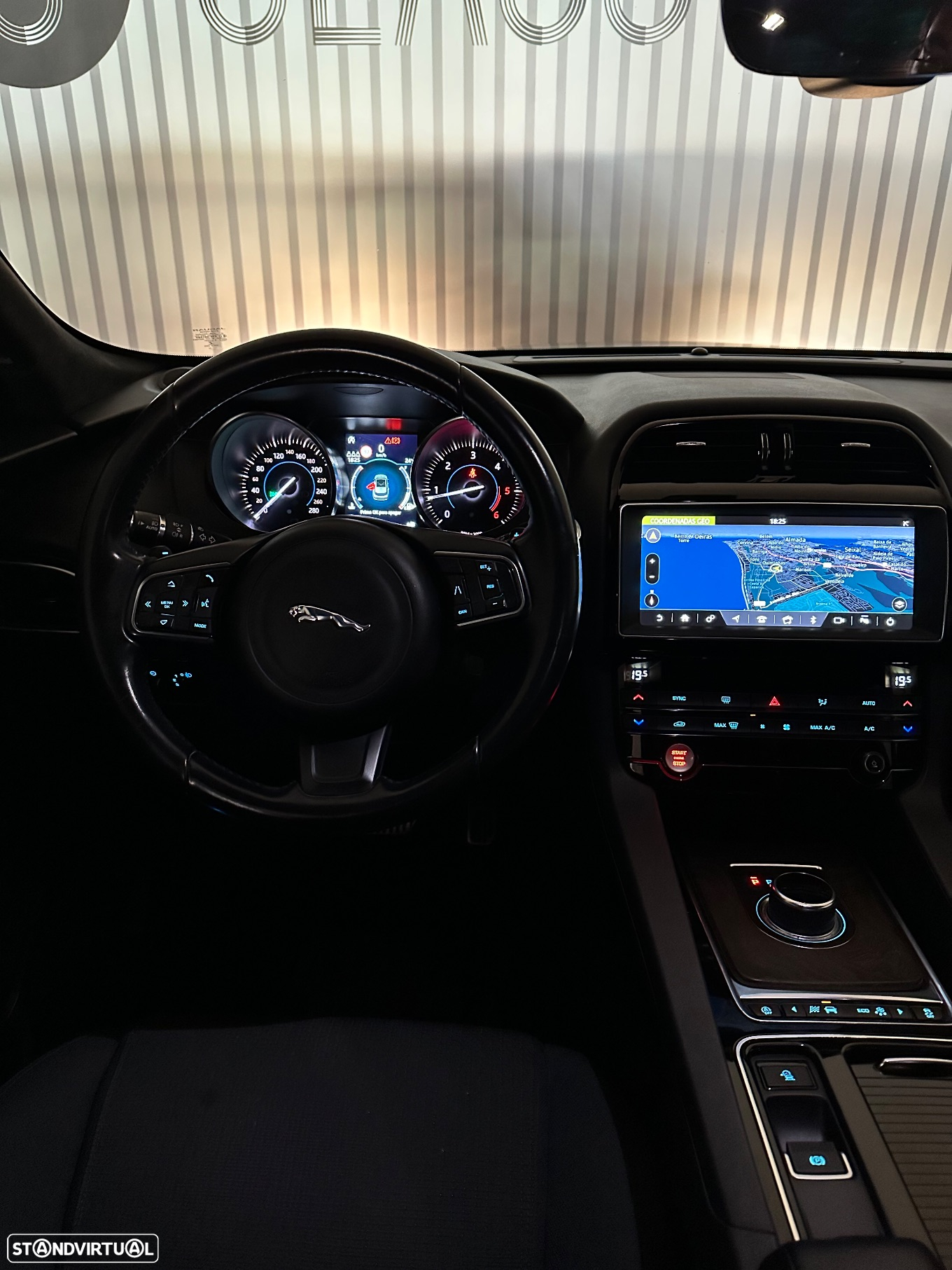Jaguar F-Pace 2.0 i4D Prestige Aut. - 17
