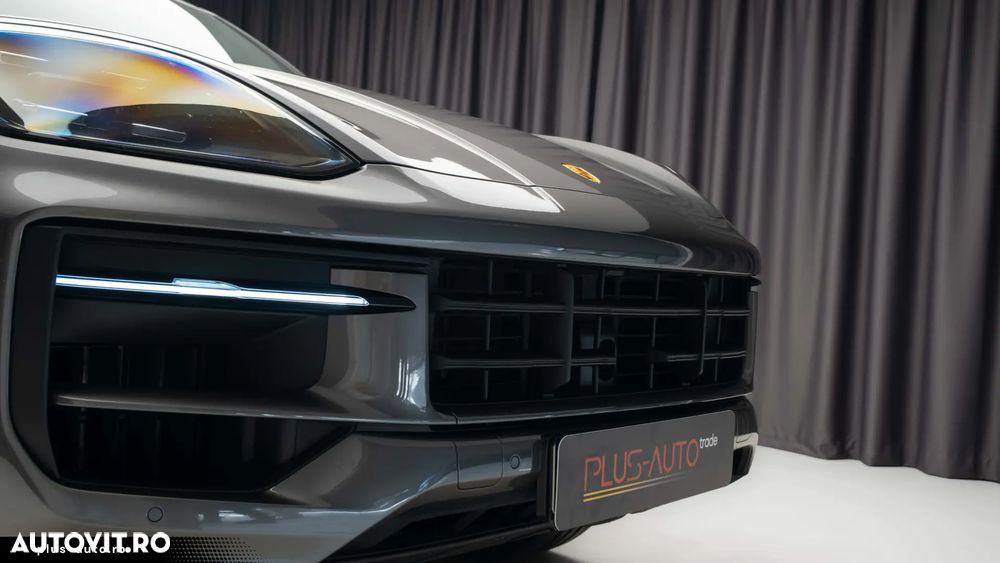 Porsche Cayenne E-Hybrid - 12