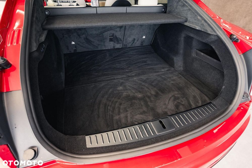 Tesla Model S Plaid - 36