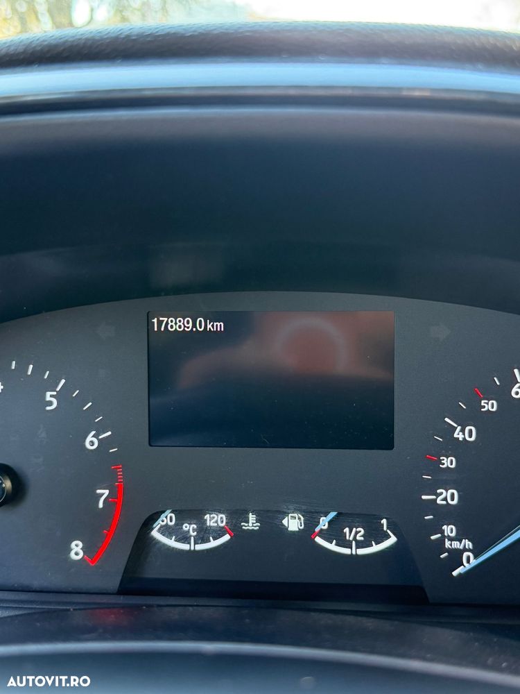 Ford Fiesta 1.0 EcoBoost mHEV ST Line - 11