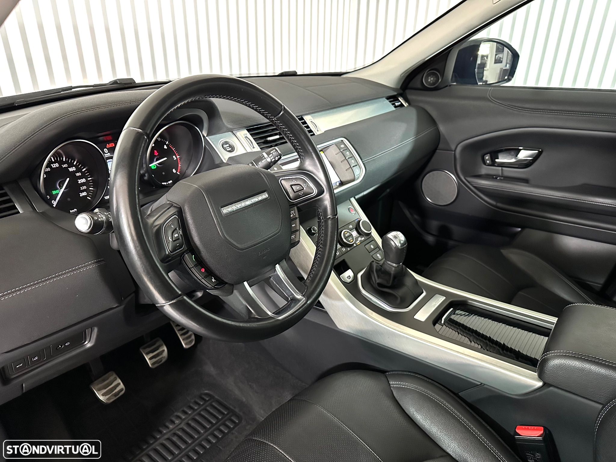 Land Rover Range Rover Evoque 2.0 eD4 SE Dynamic - 12