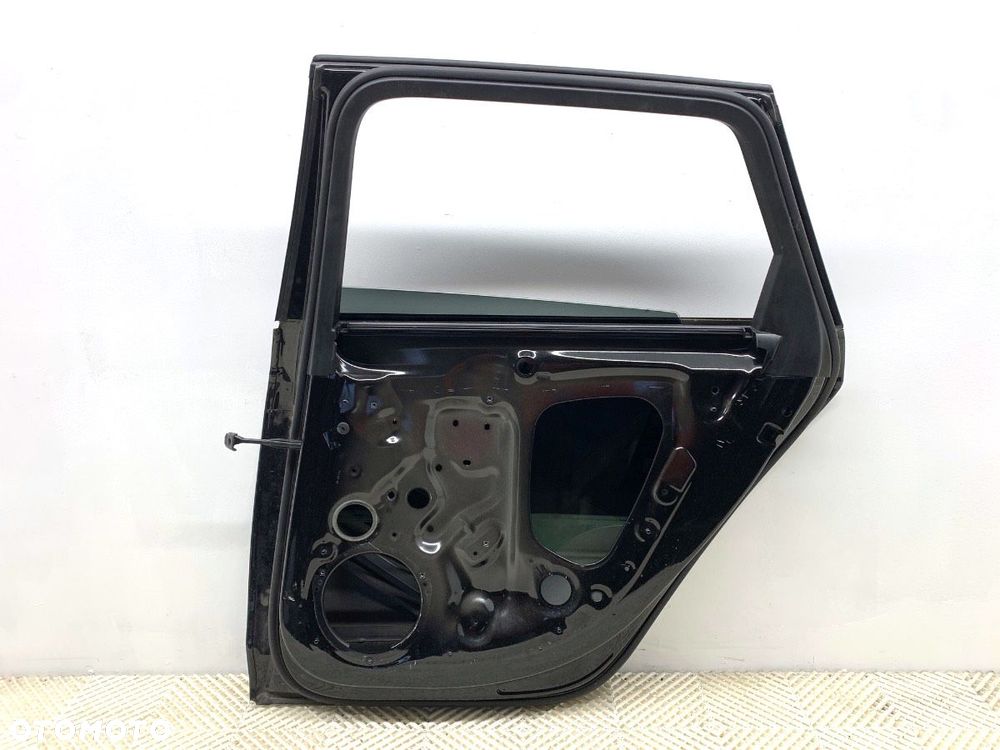 DRZWI PRAWY TYŁ LY9T  AUDI A4 B9 Avant (8W5, 8WD) 2015 - 2025 2.0 TDI 110 kW [150 KM] olej - 7